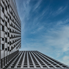 Wolkenkratzer Fassade mit Perspektive von unten nach oben