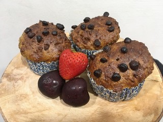 Chocolate chip banana cup cake that no sugar no butter with strawberry and cherry.