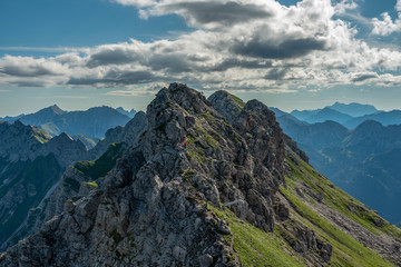 Fototapeta na wymiar Der Hindelanger Klettersteig am Nebelhorn - Allgäuer Alpen bei Oberstdorf