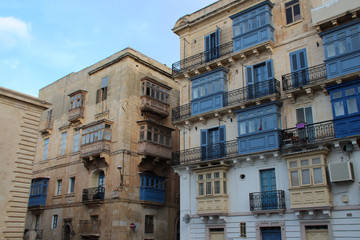 Fototapeta na wymiar flats buildings at independence square in valletta in malta