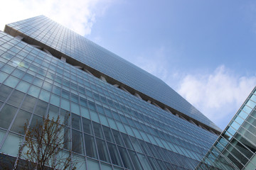 Fototapeta premium Japan's modern building with blue sky