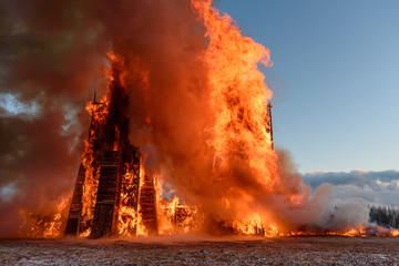 Building in inferno of flames