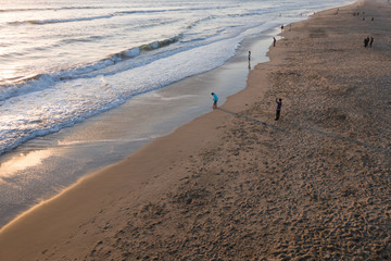 Fototapeta na wymiar Menschen am Strand 