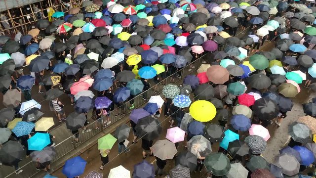 open the umbrellas protesters go to causeway bay to the rally
