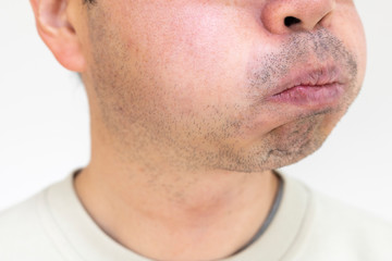 Fototapeta premium 無精ひげの男の口元