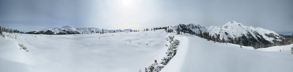 Schneepanorama am Siedljoch mit Blick auf die Kelchsau