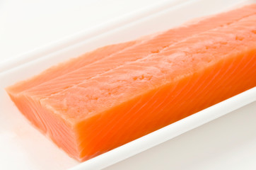 トラウトサーモン刺身用（柵）