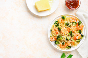 Shrimp and broccoli pasta