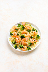 Shrimp and broccoli pasta