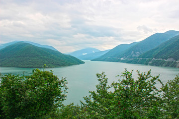 Naklejka premium mountain lake. rainy weather