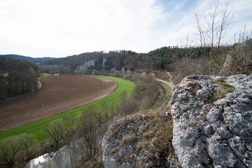 Fototapeta na wymiar Hike in spring in the beautiful Danube Valley
