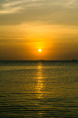 Naklejka premium Sea sunset