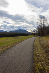 föhn clouds and a bikeway