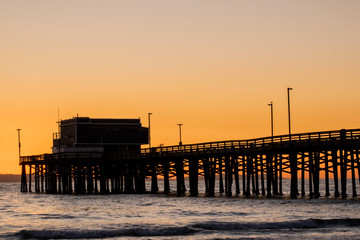 Fototapeta premium Winter sunset in Newport Beach