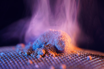 After lighting myrrh spreads a pleasant fragrance and is therefore very suitable for smoking meat...