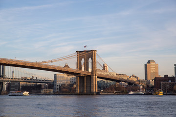 Fototapeta na wymiar brooklyn bridge and manhattan