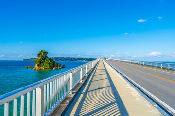 Obraz premium 古宇利大橋 沖縄県観光スポット 日本