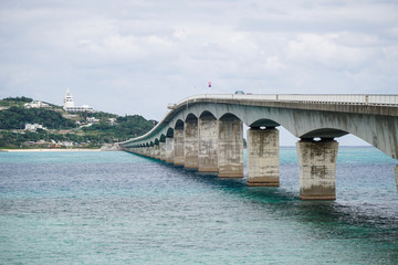 Naklejka premium 古宇利大橋 沖縄県観光スポット 日本
