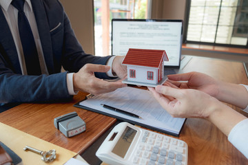 Contracting home loans, home buying planning, business investment planning, business housing