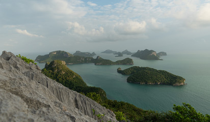 Fototapeta na wymiar Viewpoint peak in ko wua ta lap, in mu ko angthong national marine park and see many scenic island at ko samui, thailand
