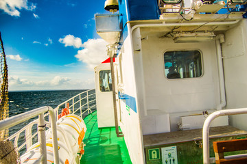 piękne morze ocean półwysep helski niebo i chmury  statek © Tymoteusz