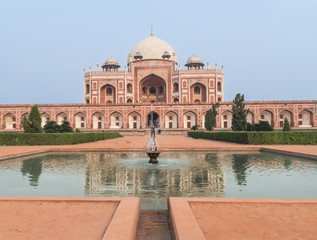Mausoleum tomb
