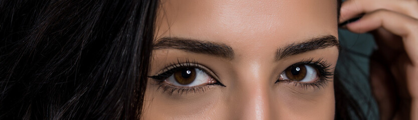 Obraz premium close-up photo of female eye with eyeliner makeup