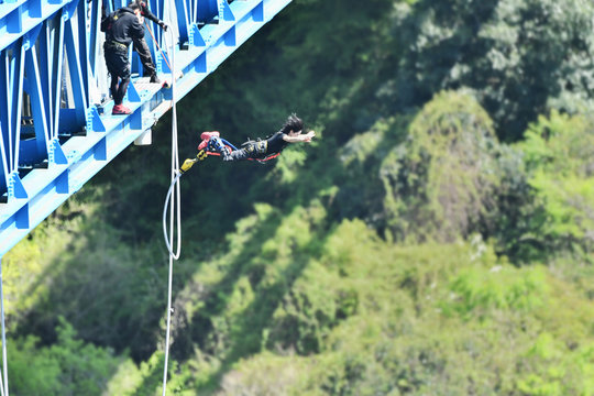 バンジージャンプ の画像 3 909 件の Stock 写真 ベクターおよびビデオ Adobe Stock