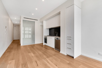 Empty and unfurnished brand new apartment