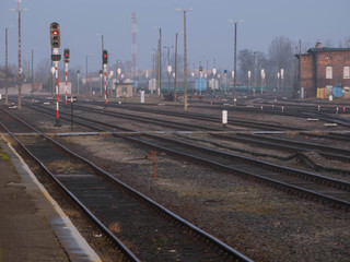 Fototapeta na wymiar Stacja kolejowa w mieście Żagań w Polsce.