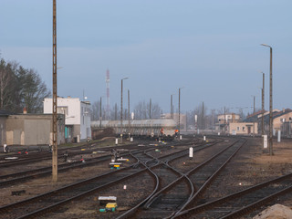 Fototapeta na wymiar Stacja kolejowa w mieście Żagań w Polsce.
