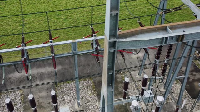 Schwenk an einem Umspannwerk