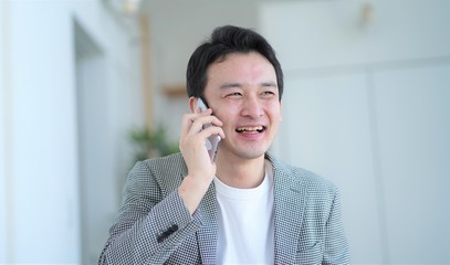 アジア人　男性　ポートレート