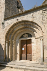 Fototapeta na wymiar Eglise St Martin de Londres Hérault France