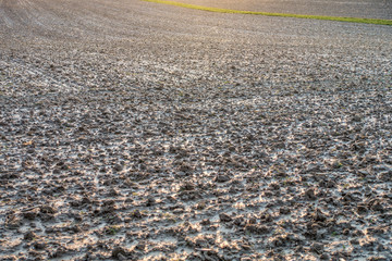 Aufgeweichter Ackerboden nach vielem Regen