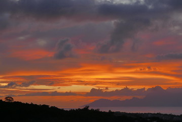 coucher de soleil sur Moorea