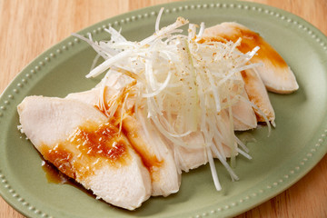 蒸し鶏（アップ）