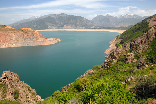 Lake Charvak. Chimgan Mountains (Chatkal Range, West Tien-Shan). Outskirts of Tashkent, Uzbekistan.