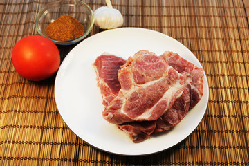 meat ,tomato and garlic