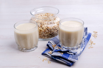 Alternative milk with the oats