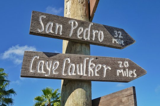 Belize &ndash; Signpost to San Pedro and Caye Caulker