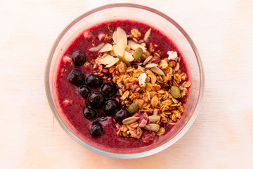 Smoothie bowl with friut and granola