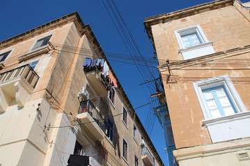 Fototapeta na wymiar flats buildings in senglea (malta)