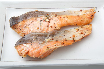 サーモン　レモンペッパー焼き