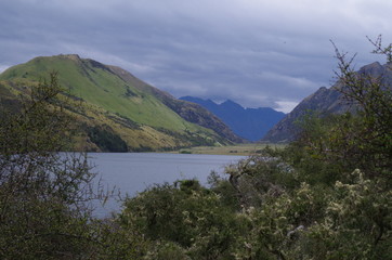 Fototapeta na wymiar Lake Hayes Neuseeland bei Queenstown