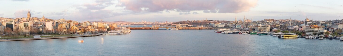 Panorama of İstanbul strait from estuary © Muhammed