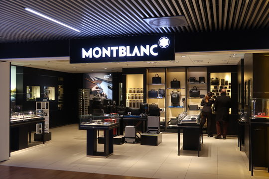 Boutique de stylos Montblanc &agrave; l&rsquo;a&eacute;roport de Rome Fiumicino &ndash; f&eacute;vrier 2020 (Italie)
