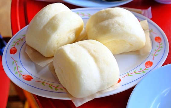 Homemade Chinese steamed buns (Mantou).