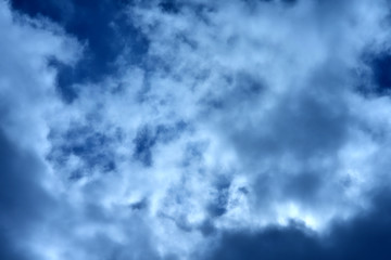 雲に問いかける
