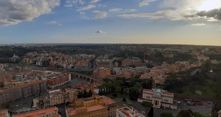 Fototapeta na wymiar vista panoramica della meravigliosa città di roma dall'alto